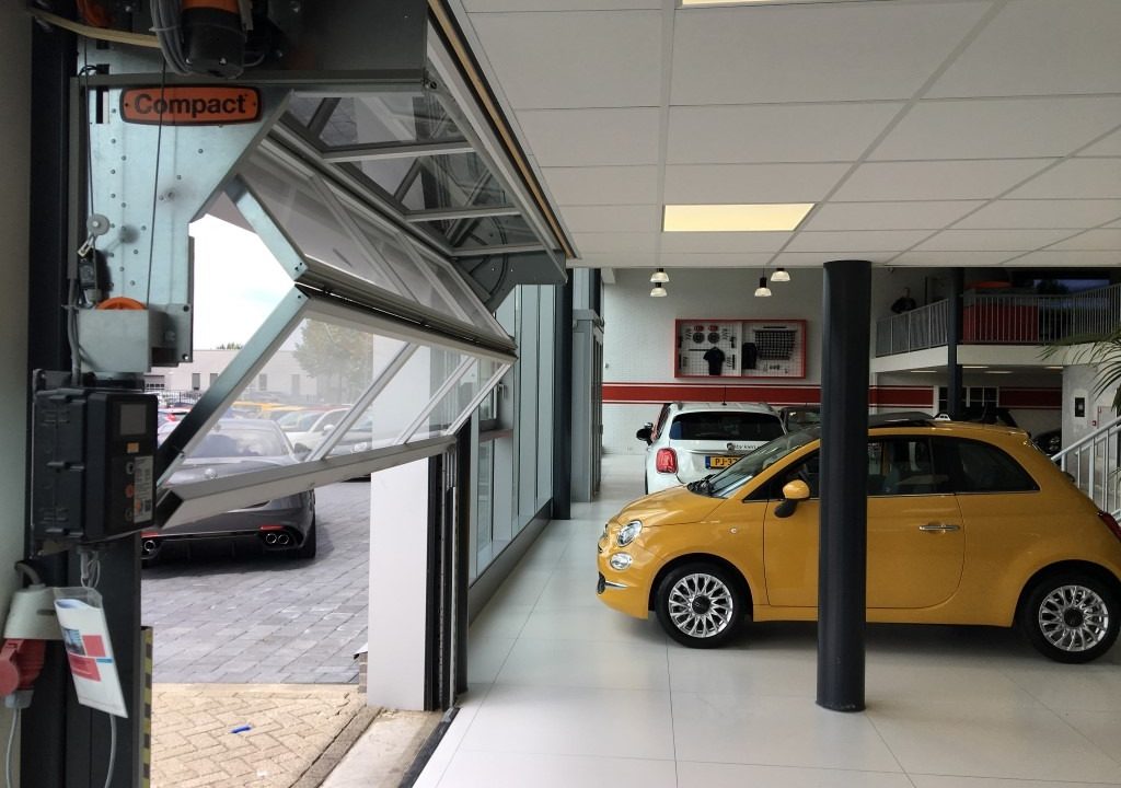 Ledhejseport med vinduer