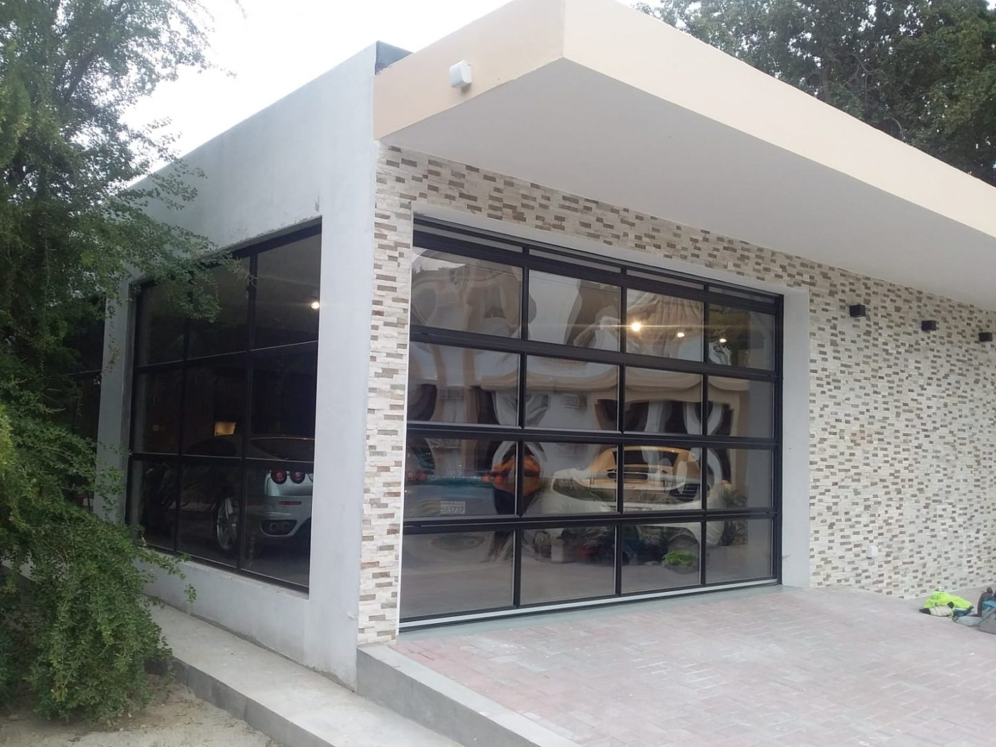 Garage med Compact-ledhejseport