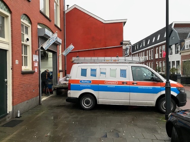 KFZ Werkstatt in Haarlem mit Rolflex Bus