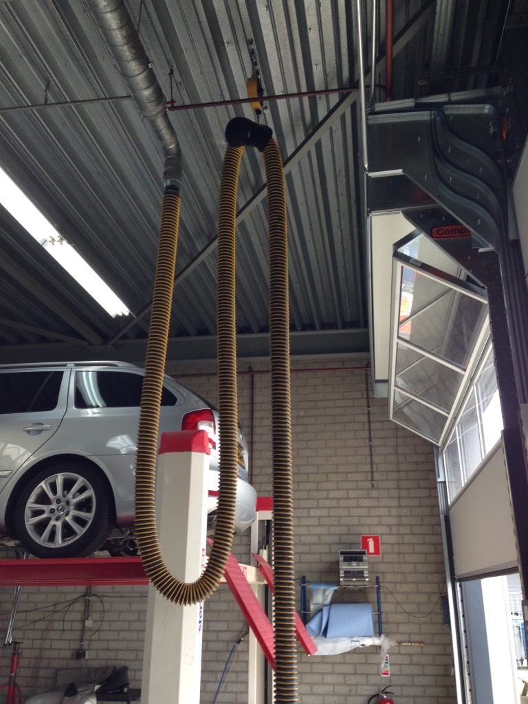 Compact creates space for installations - industrial garage doors