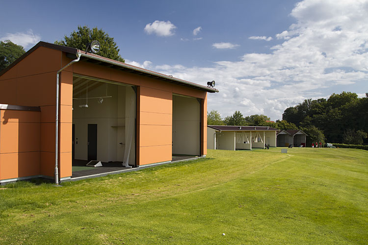 Driving range at Heilbronn with Compact doors