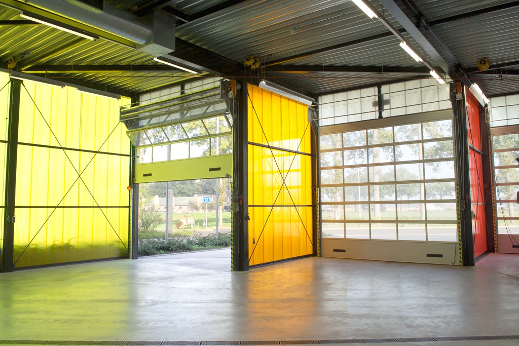 Compact folding doors in Barneveld firestation