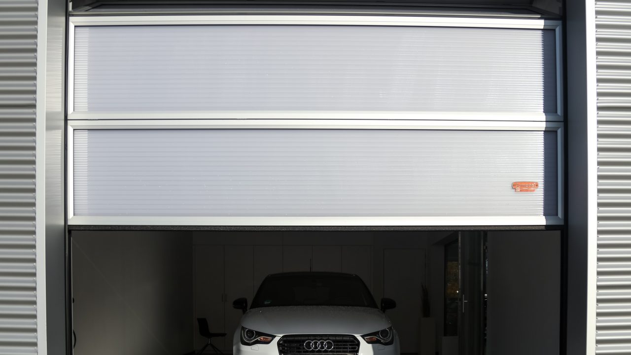 Compact folding door ideal for Showrooms Rolflex