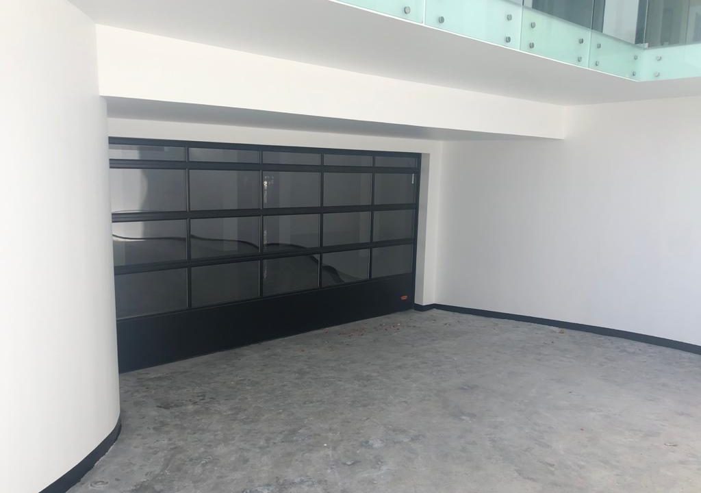 Glass garage doors BAhrain