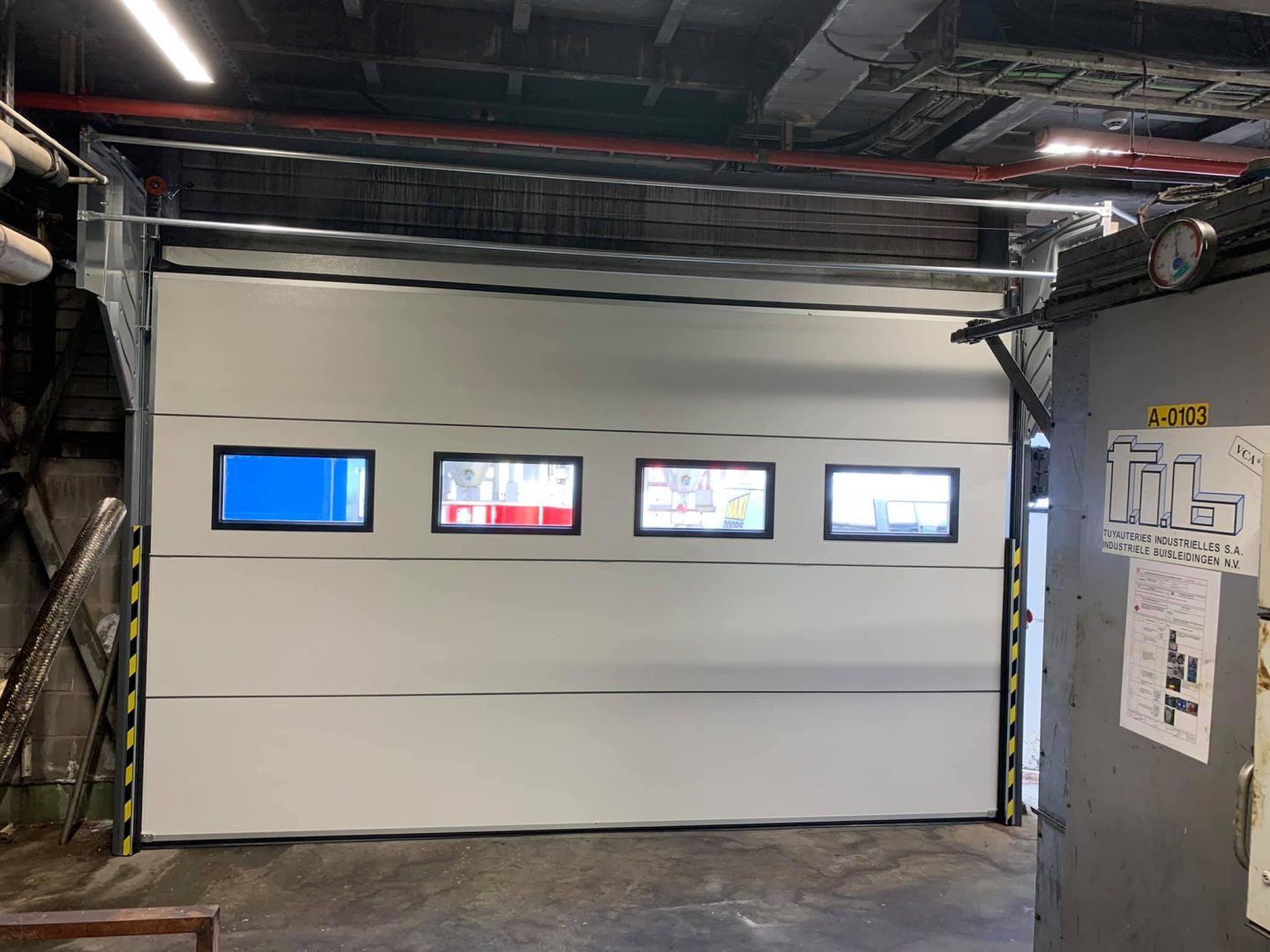 Compact door at Shell Catalysts & Technologies in Belgium