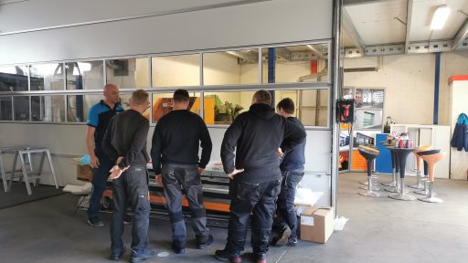 Technical training at the Compact Academy for technicians from Belgium