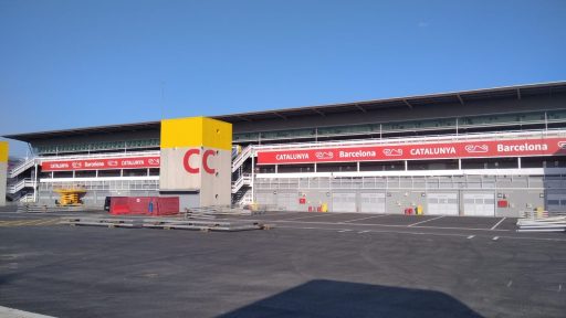 Puertas industriales compactas para el Circuit Barcelona Catalunya