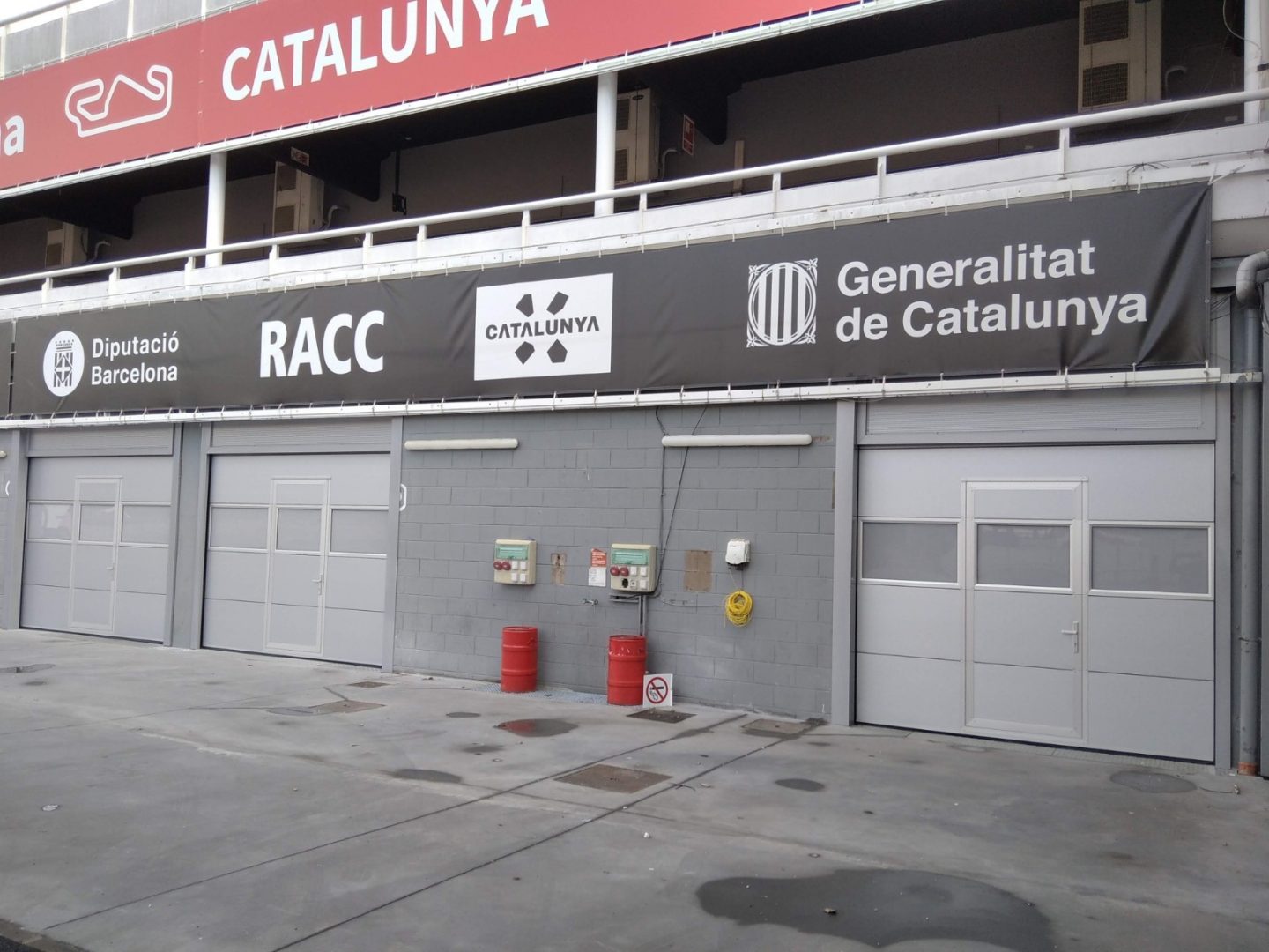 Puertas industriales Compact para el Circuit Barcelona Catalunya