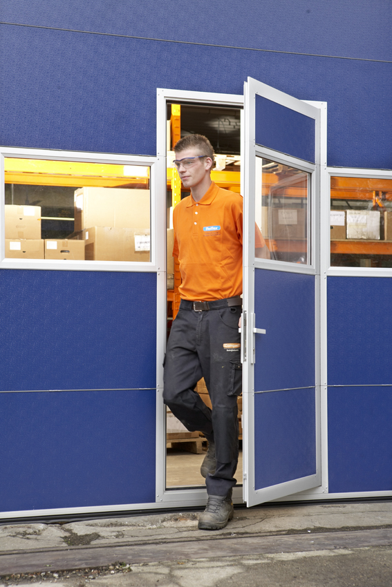 Porta pedonale nel portone blu Porta pedonale nel portone Compact blu