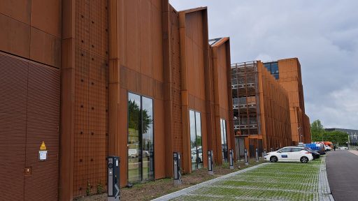 Portoni industriali presso Alliander Westpoort