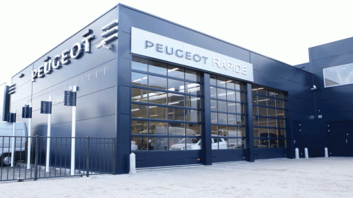 Peugeot-dealers gebruiken Compact deuren in hun blue box-concept