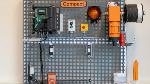 Een voorbeeld van alle techniek in de Compact academy Een voorbeeld van alle techniek in de Compact academy