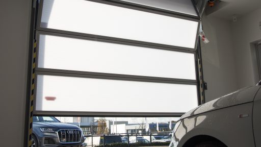 overheaddeuren van rolflex met semitransparant glas - Rolflex