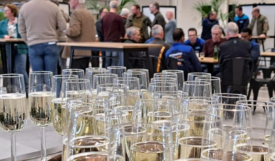 Feestelijke opening van de nieuwe hal